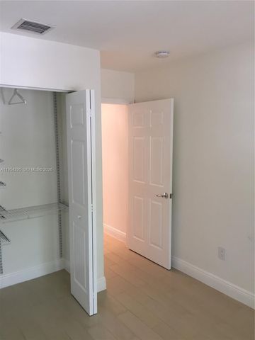 7233 NW 113th Ct, Doral, FL 33178