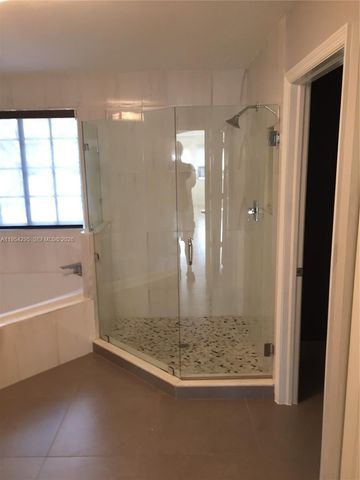 7233 NW 113th Ct, Doral, FL 33178