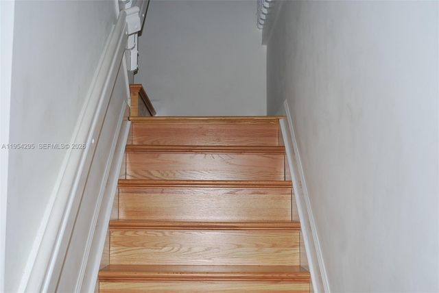 7233 NW 113th Ct, Doral, FL 33178