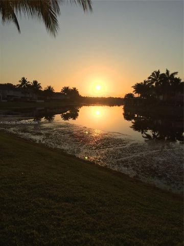 7233 NW 113th Ct, Doral, FL 33178