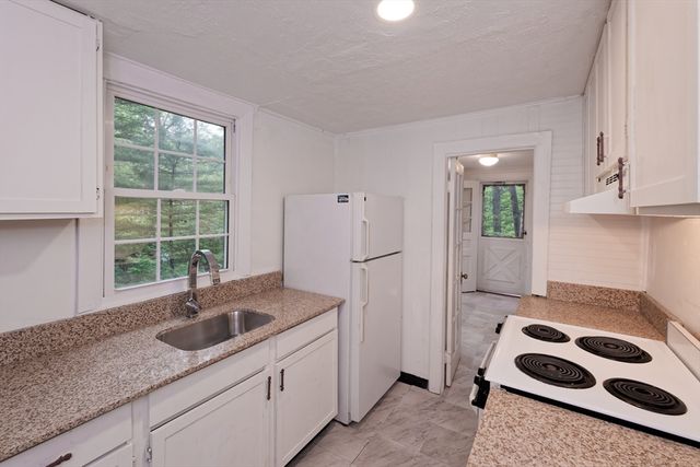 450 Mount Wayte Ave, Framingham, MA 01702