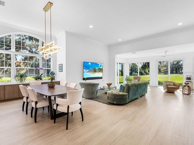 4022 PENSHURST PARK, Sarasota, FL 34235