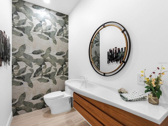 4022 PENSHURST PARK, Sarasota, FL 34235