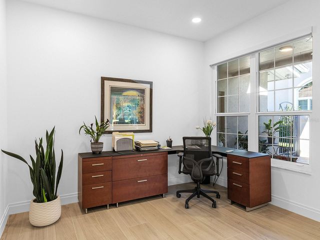 4022 PENSHURST PARK, Sarasota, FL 34235