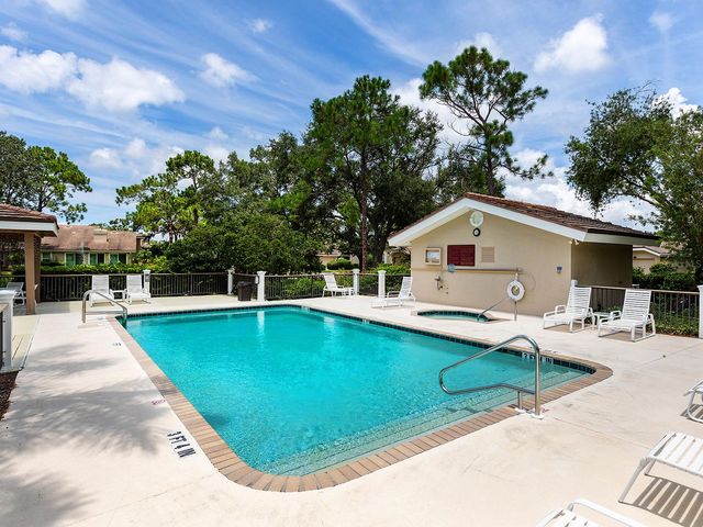 4022 PENSHURST PARK, Sarasota, FL 34235