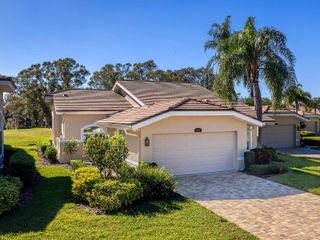 4022 PENSHURST PARK, Sarasota, FL 34235