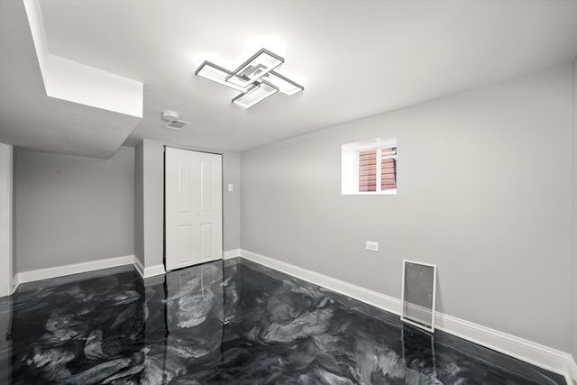 7918 S Anthony Avenue, Chicago, IL 60619