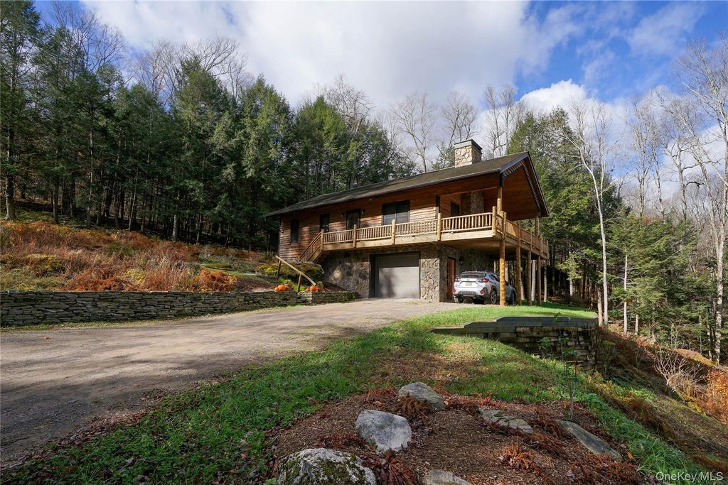 149 Craigie Clair, Roscoe, NY 12776