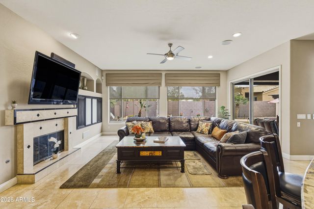 636 E VERMONT Drive, Gilbert, AZ 85295