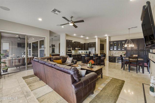 636 E VERMONT Drive, Gilbert, AZ 85295