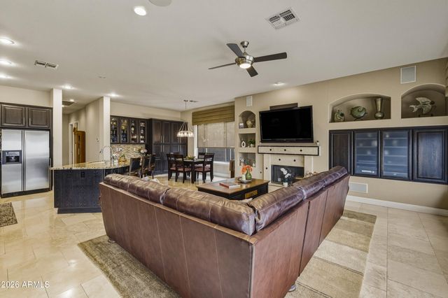 636 E VERMONT Drive, Gilbert, AZ 85295