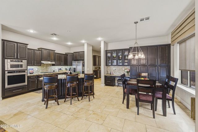 636 E VERMONT Drive, Gilbert, AZ 85295