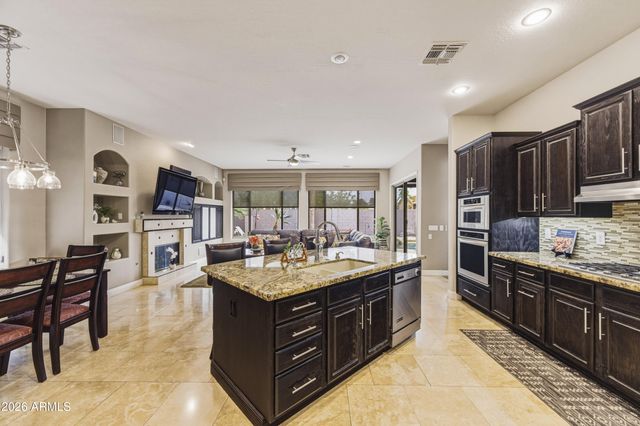 636 E VERMONT Drive, Gilbert, AZ 85295