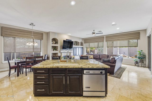 636 E VERMONT Drive, Gilbert, AZ 85295