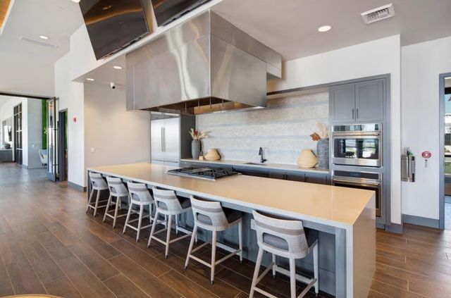 1267 Laurel Dr, Manteca, CA 95336