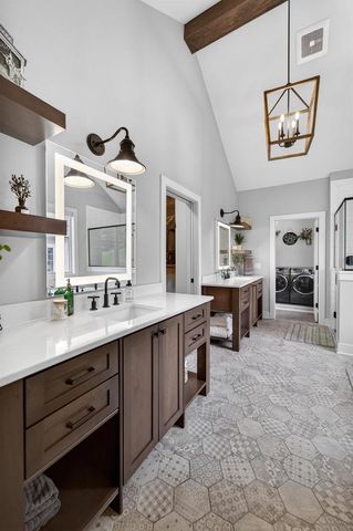 2412 Kilarney Way, Waunakee, WI 53597