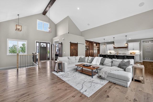 2412 Kilarney Way, Waunakee, WI 53597