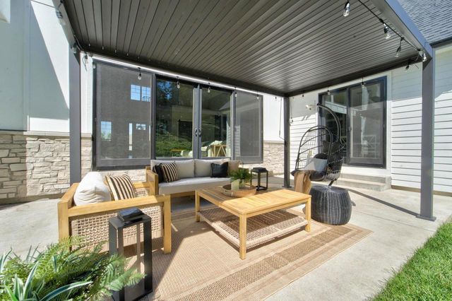 2412 Kilarney Way, Waunakee, WI 53597