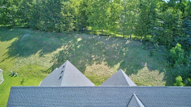 2412 Kilarney Way, Waunakee, WI 53597
