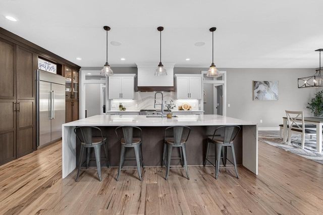 2412 Kilarney Way, Waunakee, WI 53597