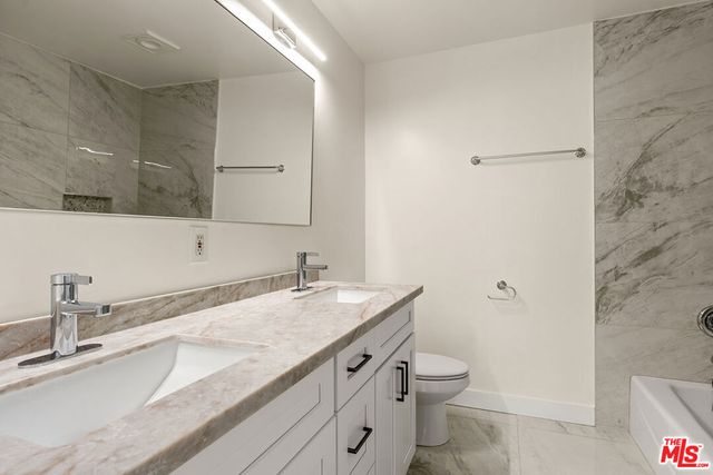 1315 S Saltair Avenue 203, Los Angeles, CA 90025