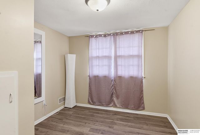 6703 Ogden Street, Omaha, NE 68104