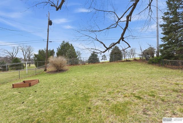 6703 Ogden Street, Omaha, NE 68104