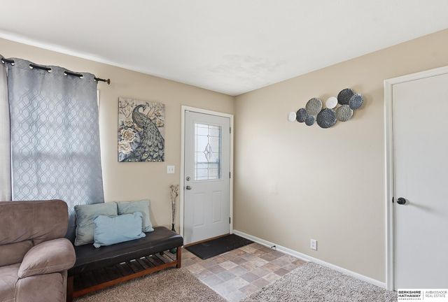 6703 Ogden Street, Omaha, NE 68104