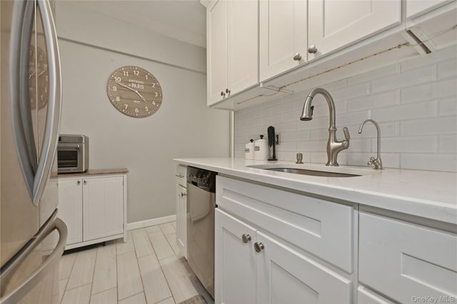 226-26 Union Turnpike 2N, Bayside, NY 11364