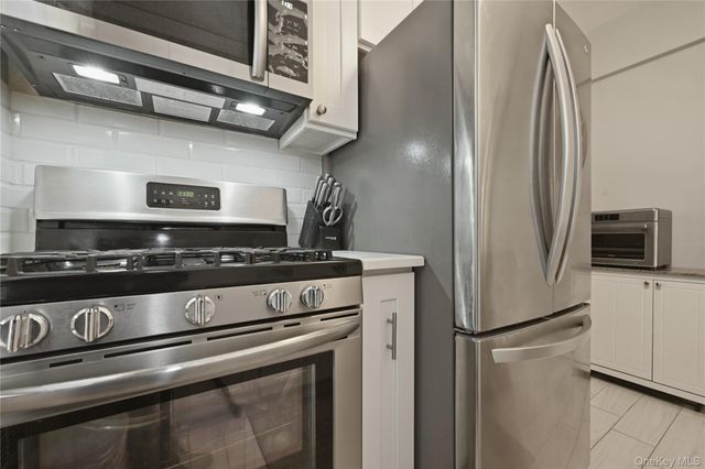 226-26 Union Turnpike 2N, Bayside, NY 11364