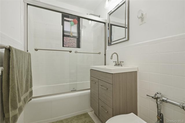 226-26 Union Turnpike 2N, Bayside, NY 11364