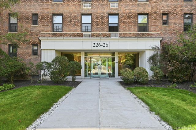 226-26 Union Turnpike 2N, Bayside, NY 11364