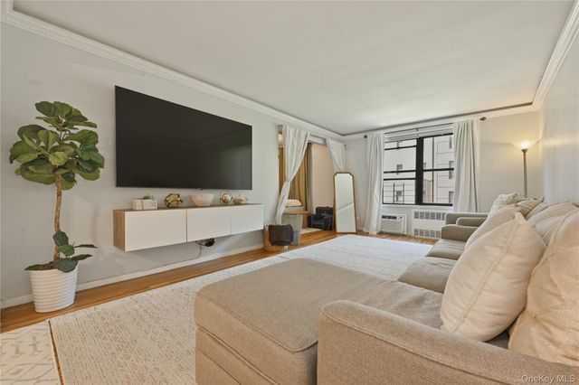 226-26 Union Turnpike 2N, Bayside, NY 11364