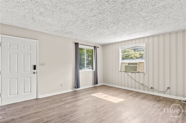 6 Ronnie Avenue, Savannah, GA 31408