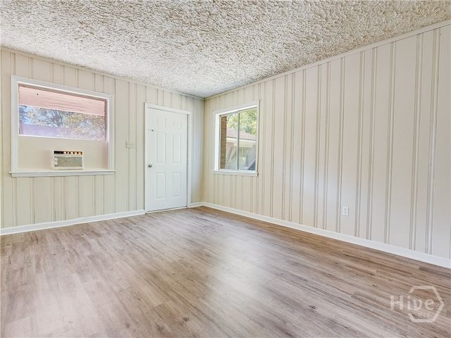 6 Ronnie Avenue, Savannah, GA 31408