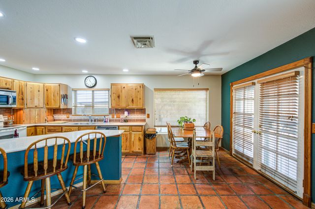 8136 E FOX Street, Mesa, AZ 85207