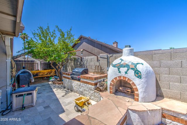 8136 E FOX Street, Mesa, AZ 85207
