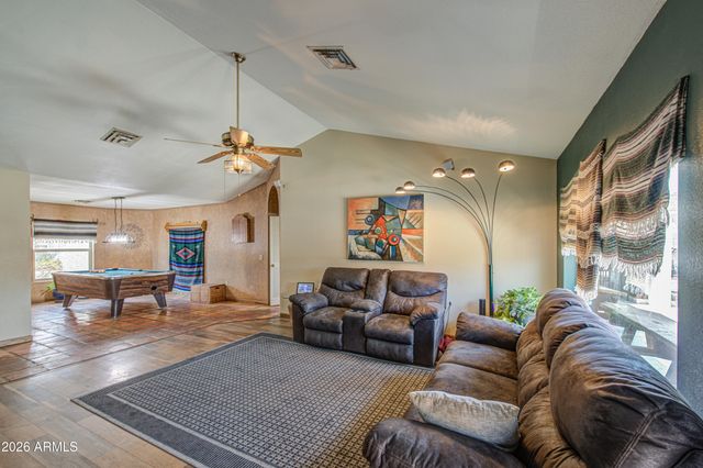 8136 E FOX Street, Mesa, AZ 85207