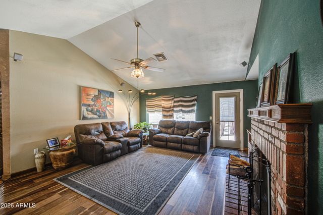 8136 E FOX Street, Mesa, AZ 85207