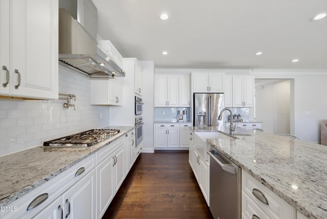 2704 Tunstall Grove Drive, Apex, NC 27523