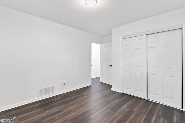 1386 PINEGLEN Drive, Riverdale, GA 30296