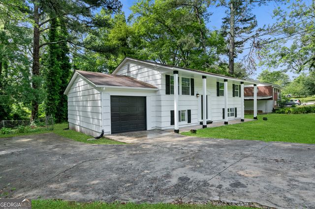 1386 PINEGLEN Drive, Riverdale, GA 30296