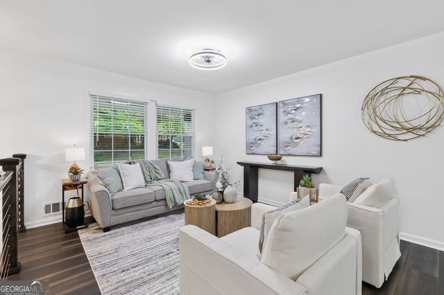 1386 PINEGLEN Drive, Riverdale, GA 30296