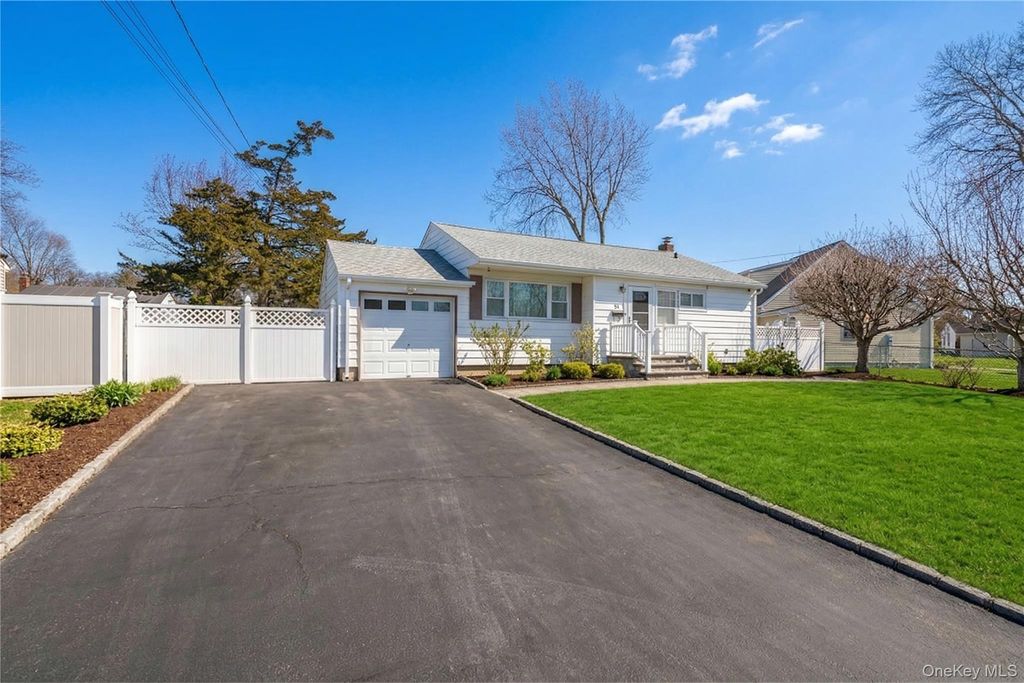 169 Charter Oaks Avenue, Brentwood, NY 11717