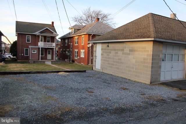 146 W GRANADA AVE, Hershey, PA 17033