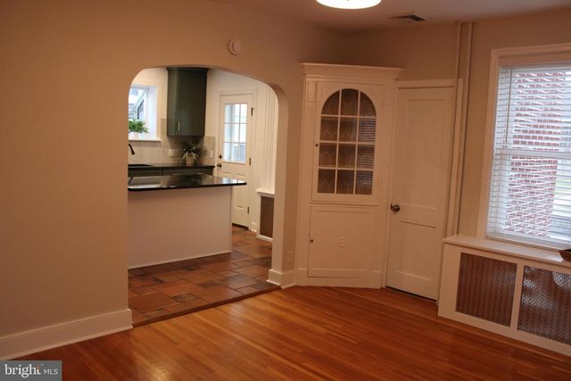 146 W GRANADA AVE, Hershey, PA 17033