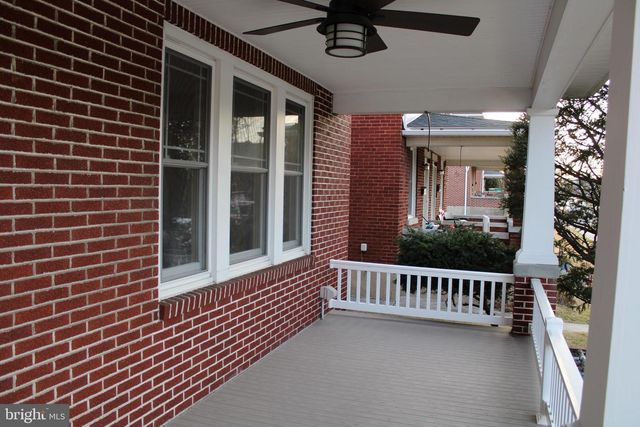 146 W GRANADA AVE, Hershey, PA 17033