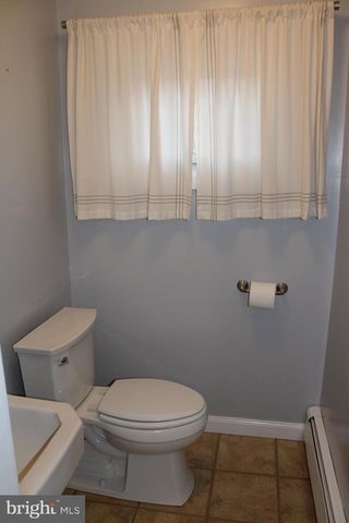 146 W GRANADA AVE, Hershey, PA 17033