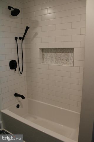 146 W GRANADA AVE, Hershey, PA 17033