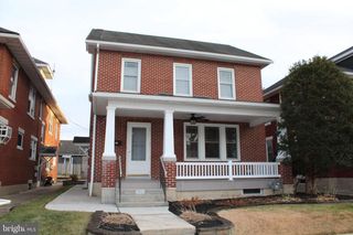146 W GRANADA AVE, Hershey, PA 17033